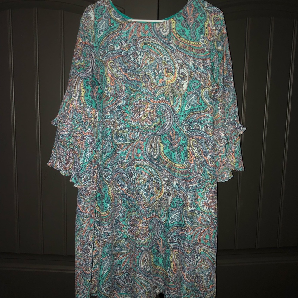 LAST CHANCE! Donation bin 11/18! Cato paisley dress size 14W. EUC